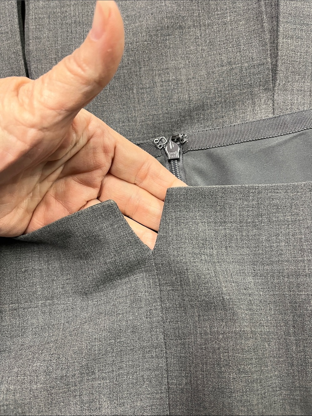 TALBOTS Career Travel Worship Luxe Wool Sht. SLV Grey Box Pleat Sheath Dress 16W - Picture 7 of 16